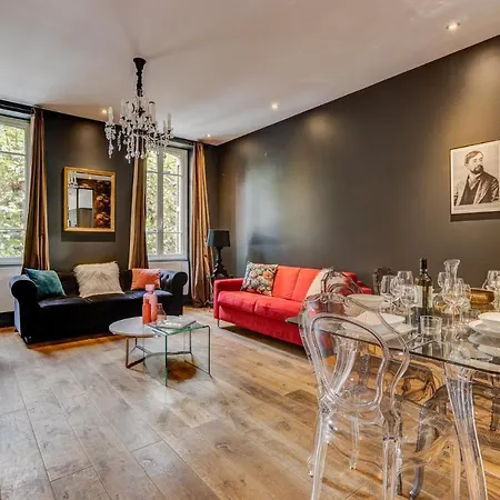 Apartment Henri De Toulouse-lautrec, De Charme *